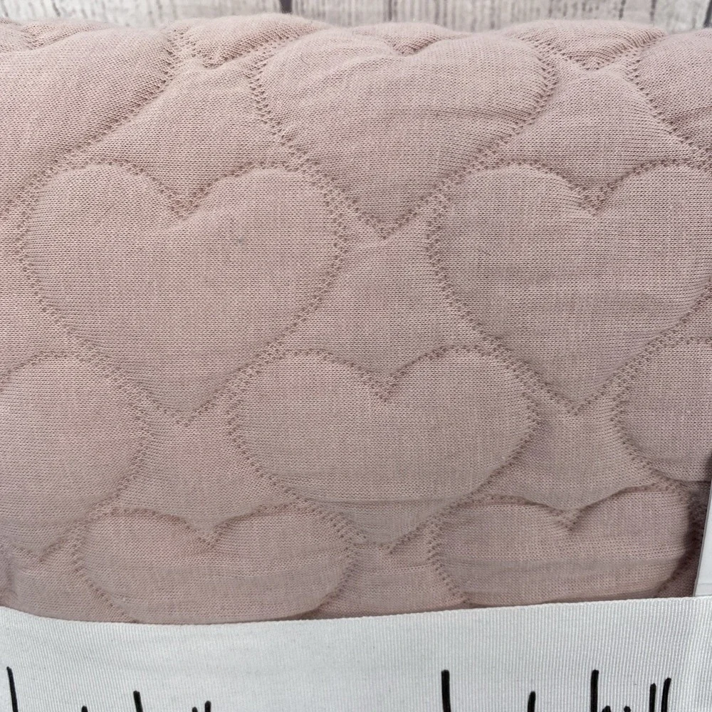 Nicole Miller Quilt FULL/QUEEN Pale Pink Hearts Feminine Jersey Knit 100% Cotton
